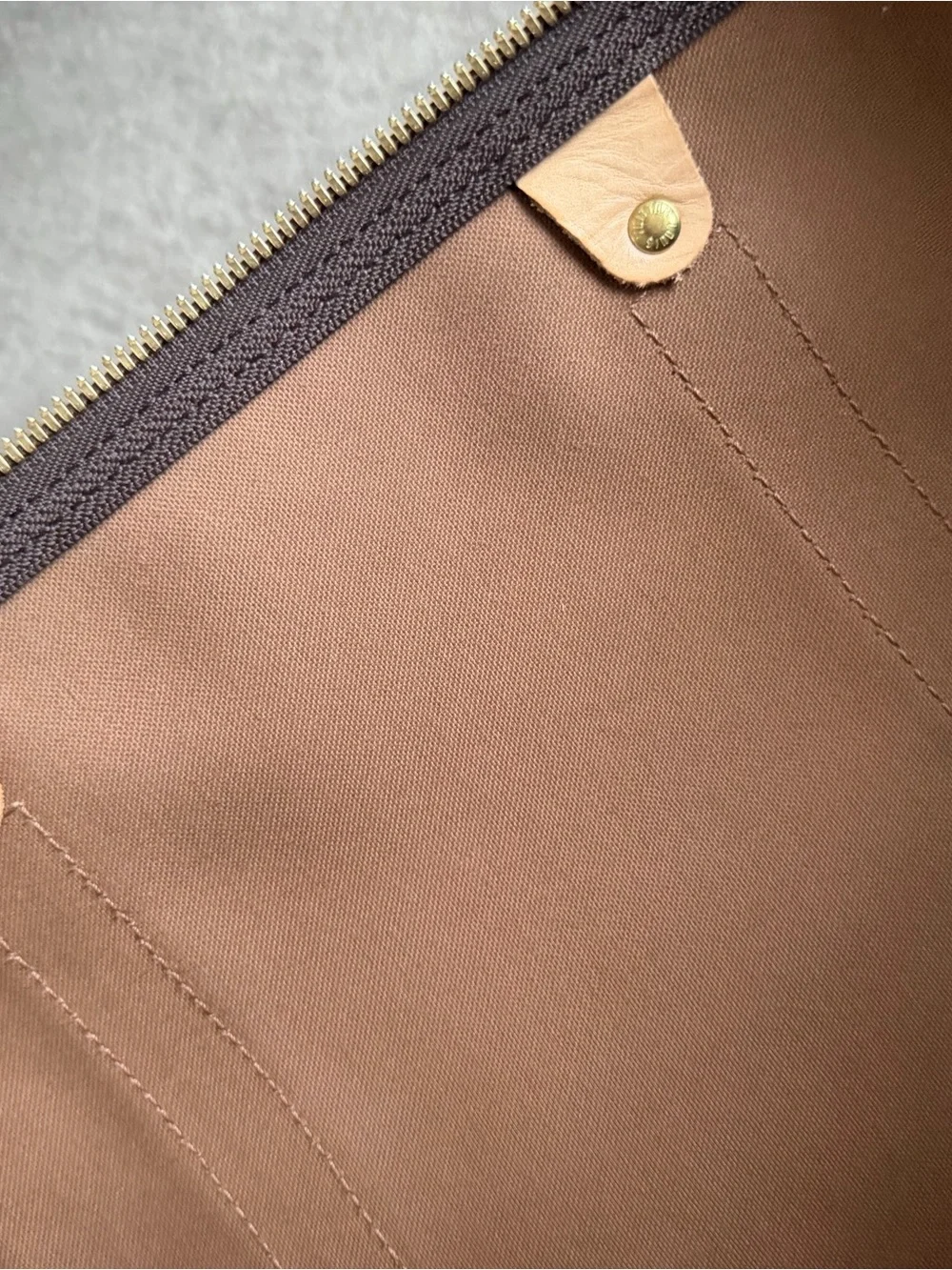 Louis Vuitton Monogram Keepall 60 Duffle Bandouliere Bag 55  🤎